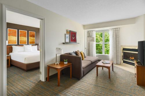 2 bedrooms, 3 beds