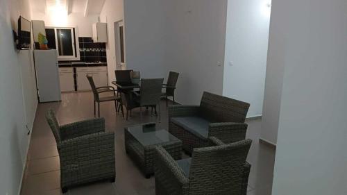 Équipements, Au coin tranquille in Grand Bourg