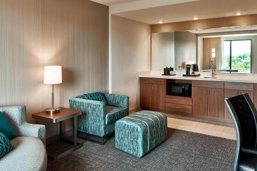 ห้องครัว, Courtyard by Marriott Minneapolis West in วูดเบอรี (MN)