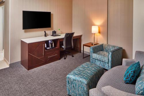 Courtyard by Marriott Minneapolis West