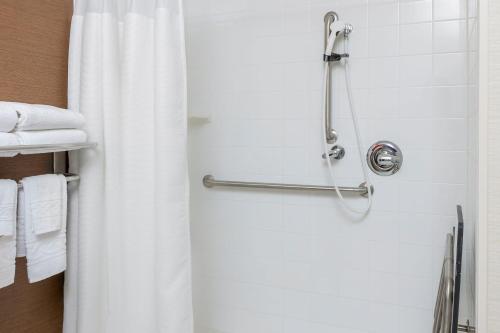 Fairfield Inn & Suites Lubbock - image 10
