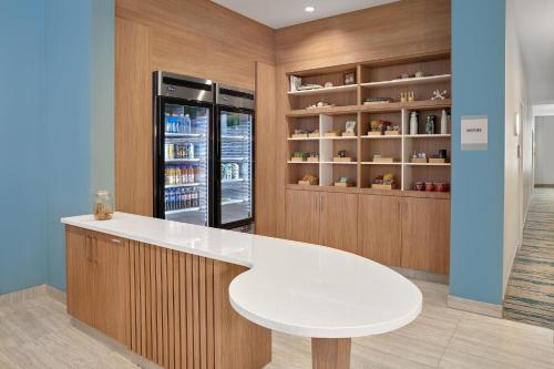 Element by Marriott Edmonton West - image 2