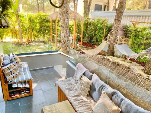 Kert, Beach Garden Paradise in Plazhi San Pietro