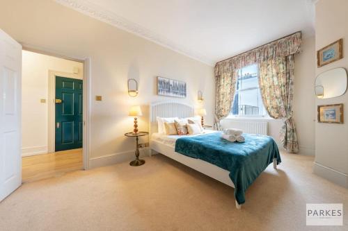 South Kensington - Cromwell Rd Residence - image 8
