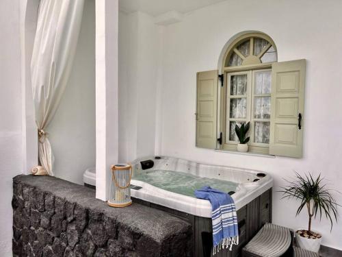 Luxury Vacation Villa Irene with private juccuzi