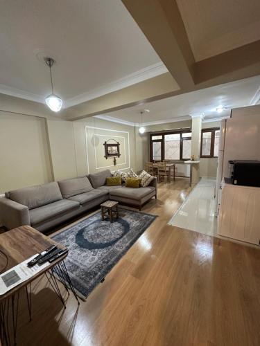 2 bedrooms, 3 beds