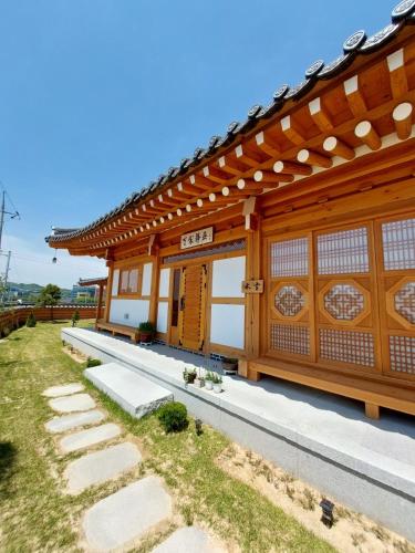 Jeongga Hanok - Accommodation - Iksan