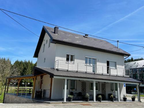 Guest House Mylan in Ličko Petrovo Selo