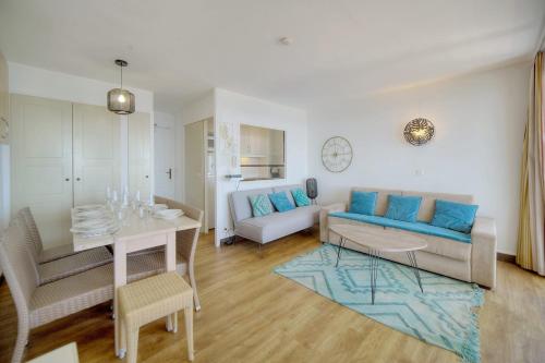 Upstays - sea view - Pool - Terrace - Parking - image 3