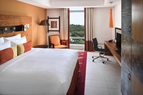 Double room, lounge access