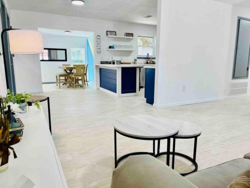 Luxury and Cute Choctow Beach Home in Destin (FL)