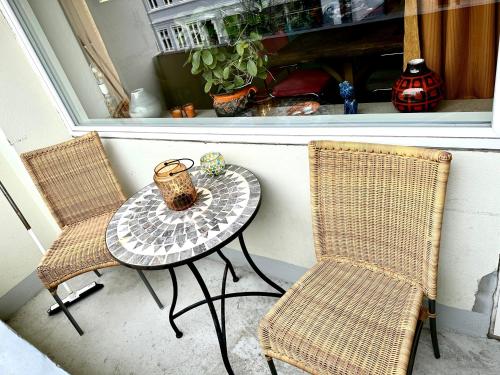 ระเบียง/ชานเรือน, 2 værelses retro lejlighed på Torvet (2 værelses retro lejlighed pa Torvet) in ฮอร์เซนส์