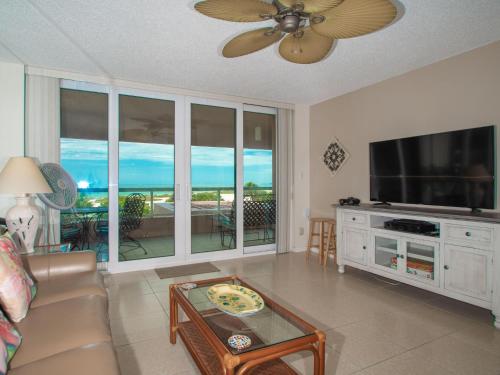 Crescent Beach Club 3B Beachfront Views of the Gulf - image 5