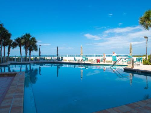 Crescent Beach Club 3B Beachfront Views of the Gulf - image 2