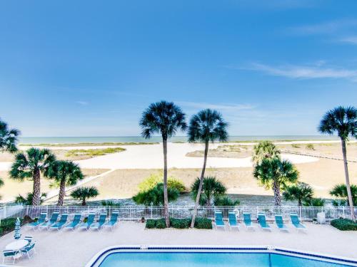 Harbour Light Towers 307 3rd Floor Beachfront 2 Bedroom Harbour Light Towers in Clearwater Beach, USA