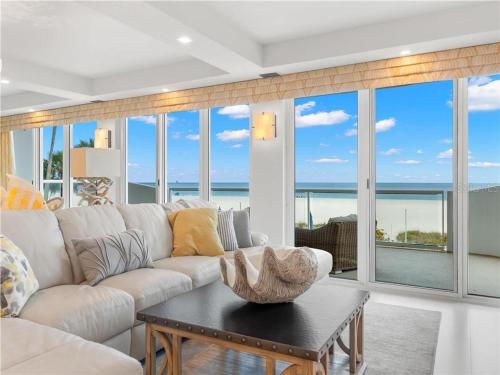 Utopia Condo Unit 202 - The Luxury Boutique Style in Clearwater Beach, USA