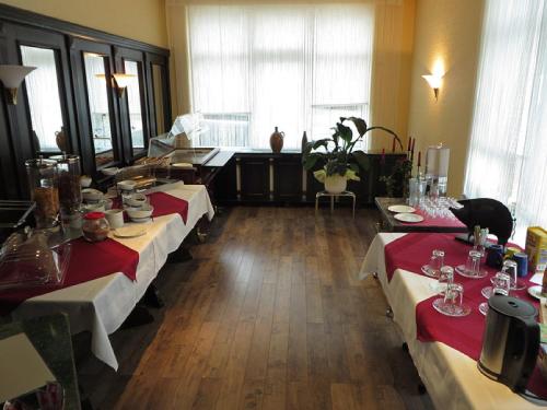 餐飲選擇, 弗斯滕伯格酒店 (Hotel Furstenberg) in 艾森許滕施塔特