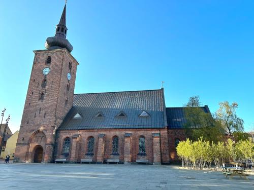 2 værelses retro lejlighed på Torvet (2 værelses retro lejlighed pa Torvet) in ฮอร์เซนส์