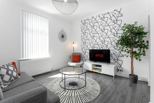 Host Liverpool - Anfield's Comfy Corner, Stylish & Fam-Friendly