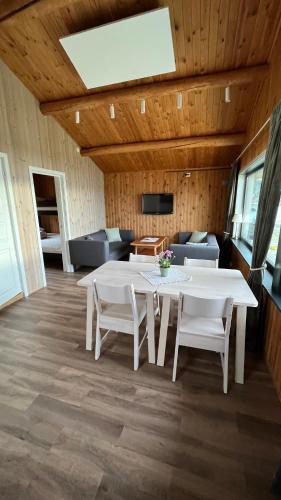 Létesítmények, Base Camp Hamarøy in Tysfjord