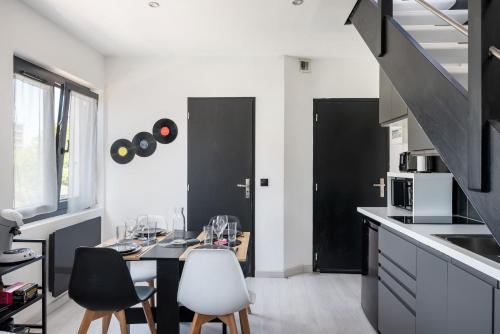 Cocina, Life is music - Casa Vostra - CAUTION 800 EUR & ID requises - Gaillard proche tramway-frontière (Life is music - Casa Vostra - CAUTION 800 EUR & ID requises - Gaillard proche tramway-frontiere) in Gaillard