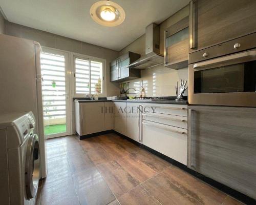 Luxueux appartement Bay view dans une résidence avec magnifique jardin (Luxueux appartement Bay view dans une residence avec magnifique jardin) in 신디바드