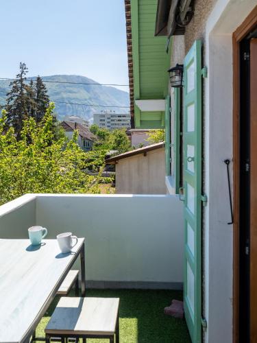Balcony/terrace, Superbe Loft industriel - Casa Vostra - CAUTION 800 EUR & ID requises - Gaillard Tram-Frontiere in Gaillard