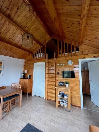 Faciliteiten, Vakantiehuisjes Marsherne in Poppingawier