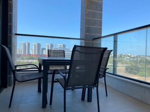 Big - Beautiful Family Aprtment- 5 Min From TLV