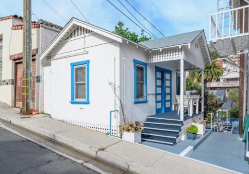 One-Bedroom Cottage