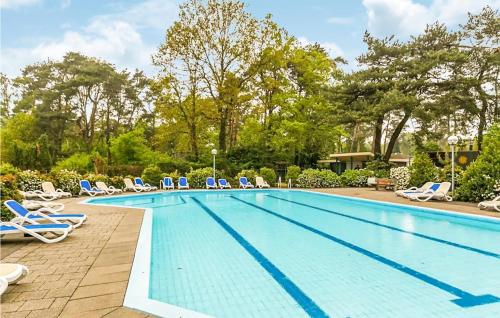  2 Bedroom Gorgeous StaCaravan In Markelo in Markelo