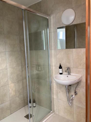 Bathroom, Garden Suite in Civitavecchia