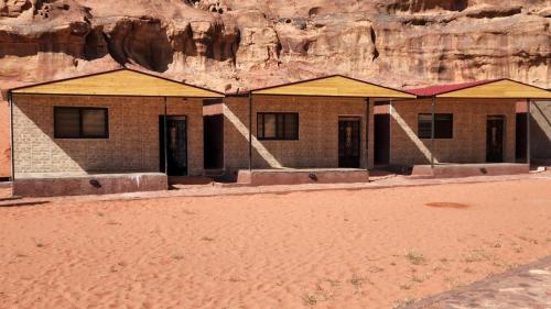 Wadi Rum Quiet Sky - image 5
