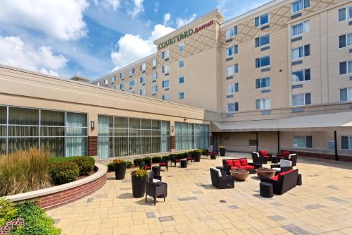 Courtyard Fort Wayne Downtown at Grand Wayne Convention Center