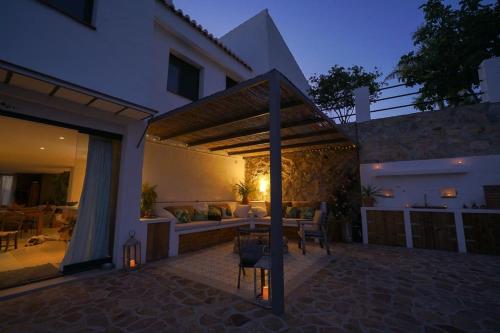 Mountain retreat Casa Alzaytun.