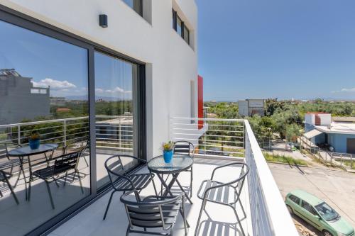 Pagani Blue - Luxury Maisonette B2 in Pharae