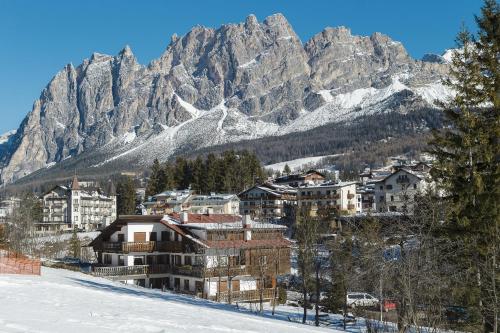 Villa Casanova - Stayincortina - image 10