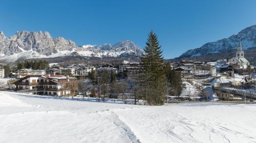 Villa Casanova - Stayincortina