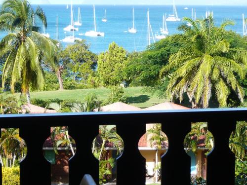 Bigouz résidence la plage de l'anse Caritan (Bigouz residence la plage de l'anse Caritan) in Sainte-Anne