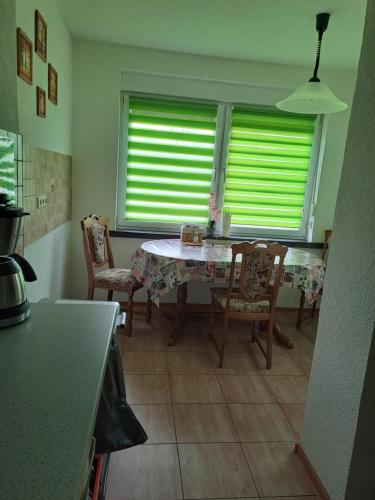 Facilities, Monteur- und Ferienwohnung in Hainichen OT Bockendorf - Erdgeschosswohnung - Familie Weber in Hainichen