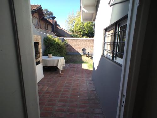 Dārzs, Casa Azcuénaga - Parque - Zona comercial - Aerop 15 min (Casa Azcuenaga - Parque - Zona comercial - Aerop 15 min) in Monte Grande (Buenos Aires)