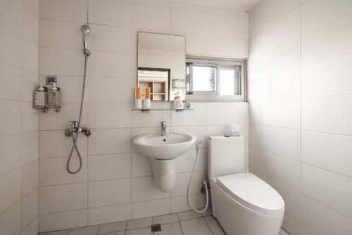 The Chambers - image 4