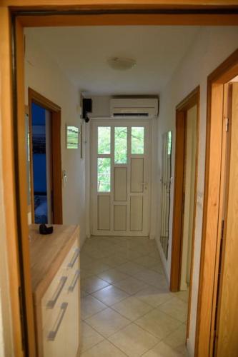Luxury Flat with Heated Pool & Jacuzzi, Rijeka (fotografie 9)