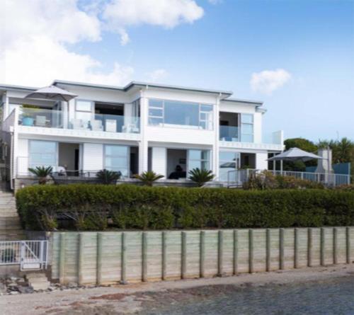 المنظر الخارجي, Once Upon a Tide in وايوكو