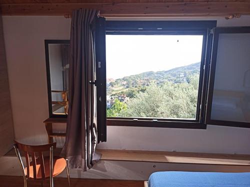 Aloni Cottage above Aegean Sea in Račesa