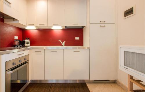 Kitchen, Awesome Apartment In Firenze With Wifi in Florence