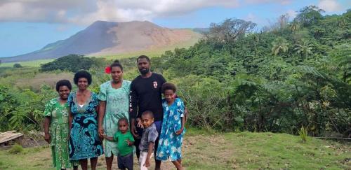 . Tannaupperview and volcano front bungalow