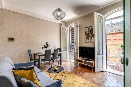 Maison Babuino, Roma