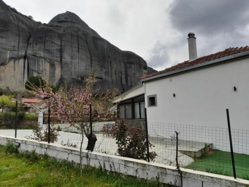 Paradise of Meteora A