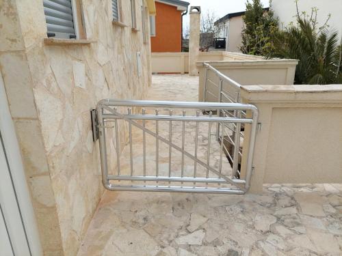 Apartment in Vir with balcony, air conditioning, WiFi, washing machine 4762-1, Vir (Foto 5)